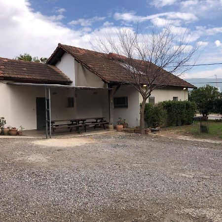 Kurlender Guest House Sheʼar Yashuv Kültér fotó